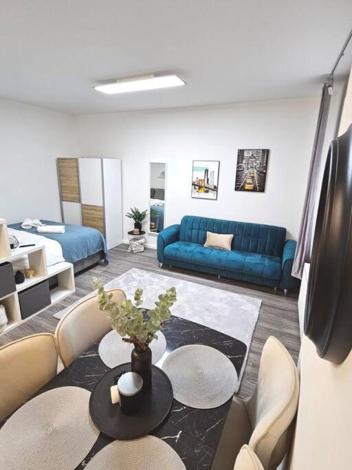 Affordable Suite In Vienna'S Hotpoint エクステリア 写真