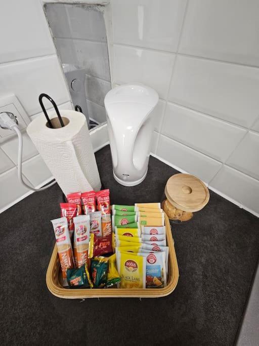 Affordable Suite In Vienna'S Hotpoint エクステリア 写真