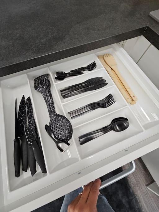 Affordable Suite In Vienna'S Hotpoint エクステリア 写真